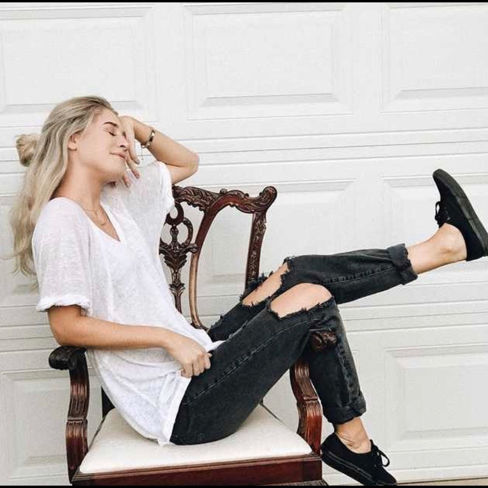 Black boyfriend jeans